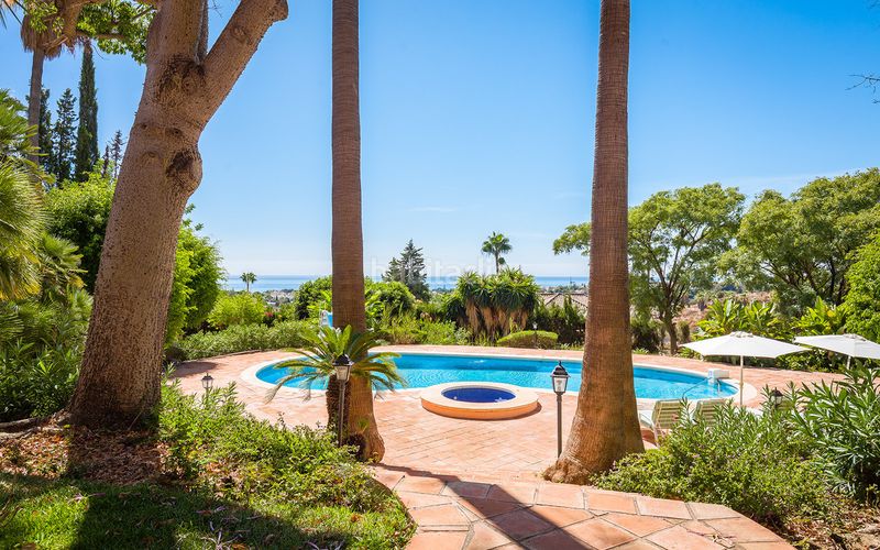 Foto 679e2dbc-e9d6-4583-873f-7a2d34479198. Casa adossada a La Carolina - Guadalpín Marbella