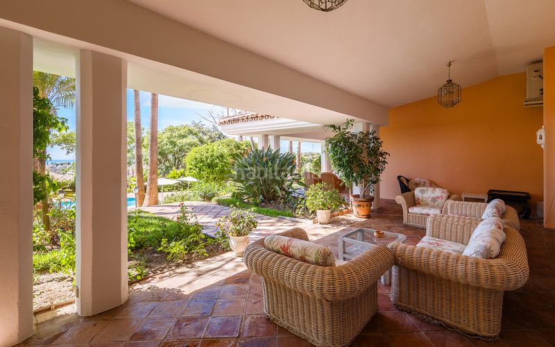 Foto a9f5e9ce-b344-44ee-af3a-6b673fc26a28. Casa adossada a La Carolina - Guadalpín Marbella
