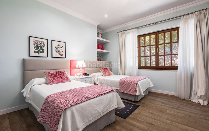 Foto cda8a0d0-6c01-4811-b9da-a2e66c86968c. Casa adossada a La Carolina - Guadalpín Marbella