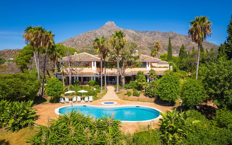 Foto de4f3126-fc0b-4755-9d8c-7f6ad2a442ea. Casa adossada a La Carolina - Guadalpín Marbella