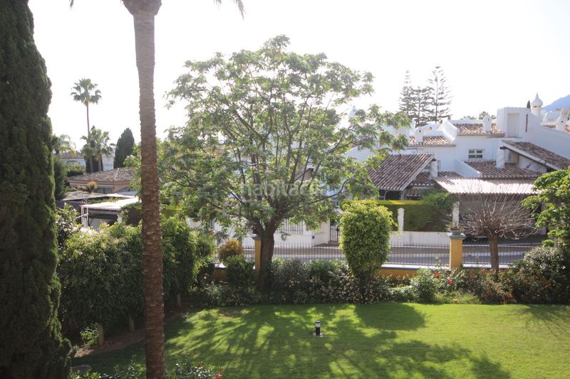 Foto 41c28009-0fcb-4237-bd90-81147076bf96. Pis amb aparcament a bahía de Marbella Marbella