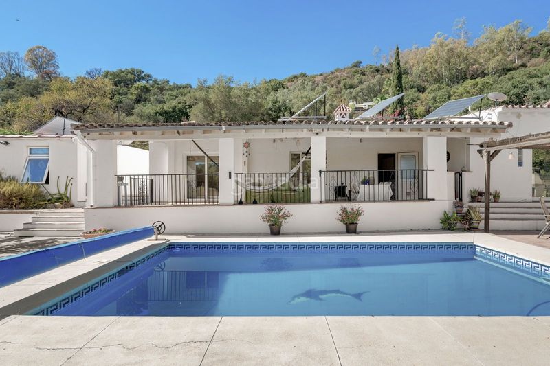 Foto 4615365d-2975-4b1b-8cad-2b0815139109. Masia a Centro Estepona