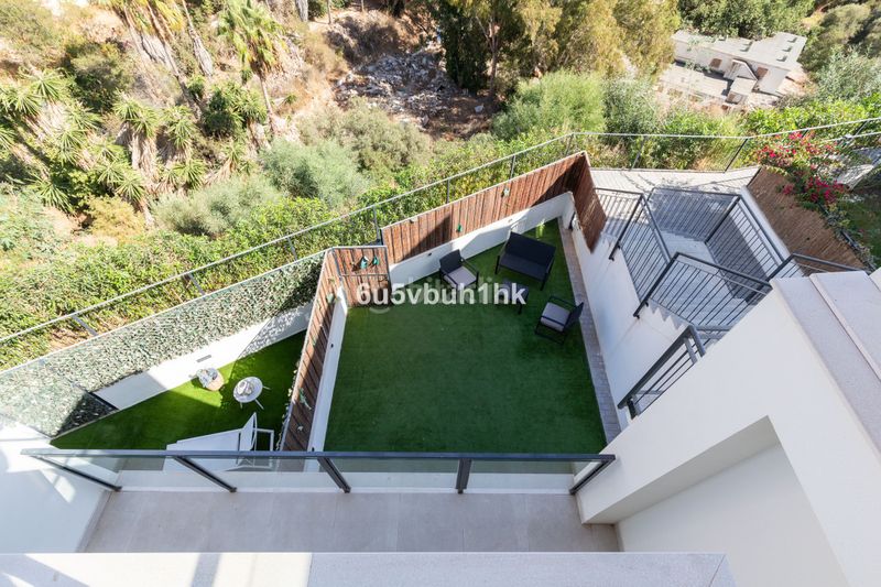 Foto 6fd258b4-6c03-402c-b3a9-f834d9218930. Casa adossada a Cortijo Torrequebrada Benalmádena