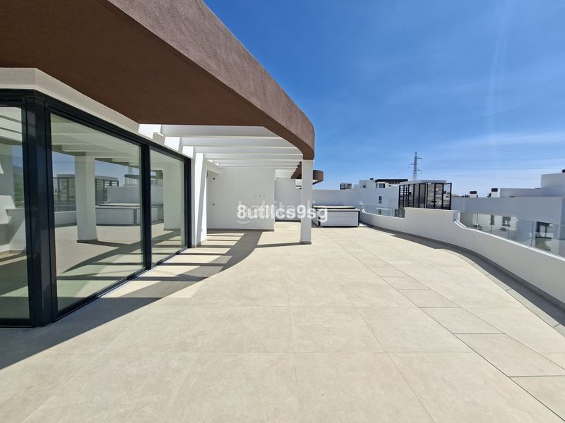 Foto 19a08564-dd27-411a-b24f-ab72e2480b5f. Àtic a Centro Estepona