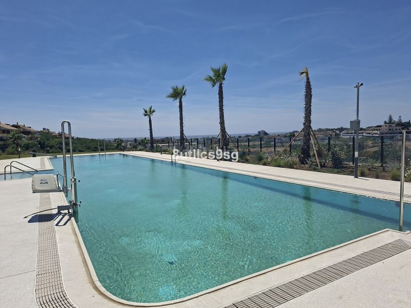 Foto 2a96ca4d-ebea-4071-ba45-b9d109475a2b. Àtic a Centro Estepona