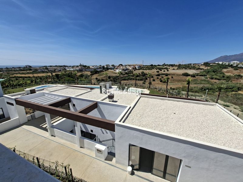 Foto 65f38abc-ba2b-4596-acf2-de09e0387efc. Àtic a Centro Estepona