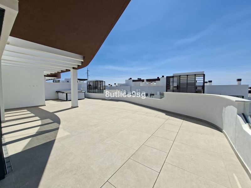 Foto f35812f6-fcdf-43a0-9715-4cedf88f3684. Àtic a Centro Estepona