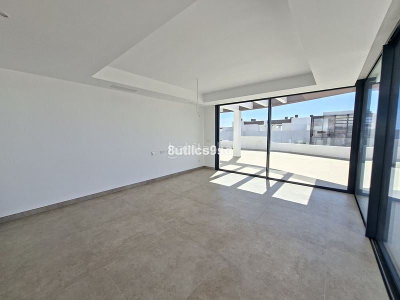 Foto f823f8f8-e462-421b-94eb-9f1df7ce1e06. Àtic a Centro Estepona