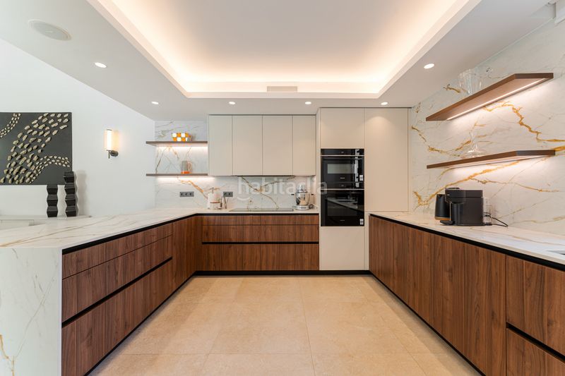 Foto f8b82e41-f650-4861-a8cf-6d41dd3e6e51. Casa adossada a Las Brisas Marbella