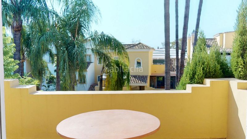 Foto d11d80d7-62d7-445c-b9d1-7b5f5e453c7e. Pis a Guadalmina Alta Marbella