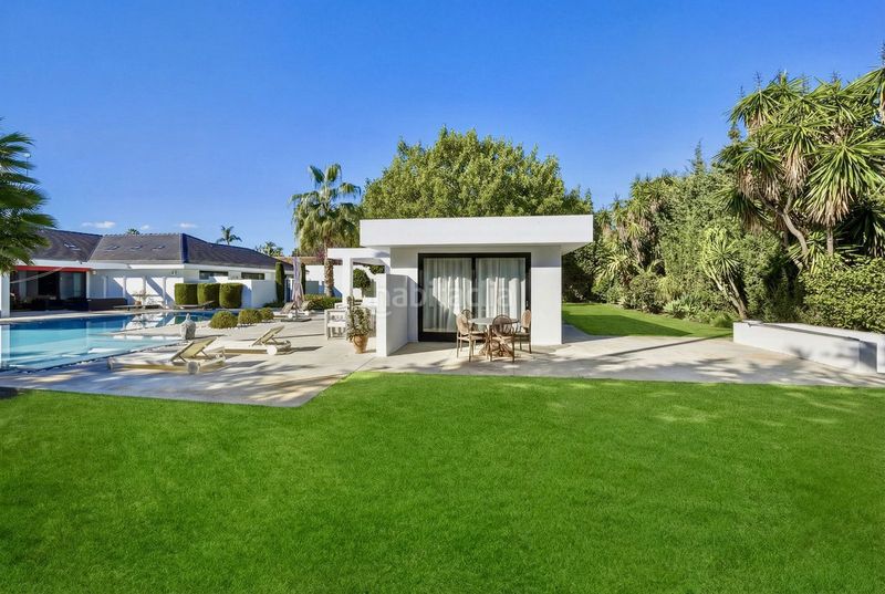 Foto 15efddcb-cfc7-443d-940d-42ded3f18bde. Maison jumelée avec parking dans Guadalmina Baja Marbella