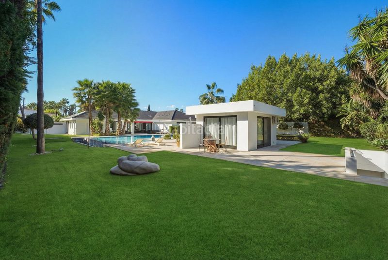 Foto 4171aa6e-ec43-4010-ba3e-136b052b713d. Maison jumelée avec parking dans Guadalmina Baja Marbella
