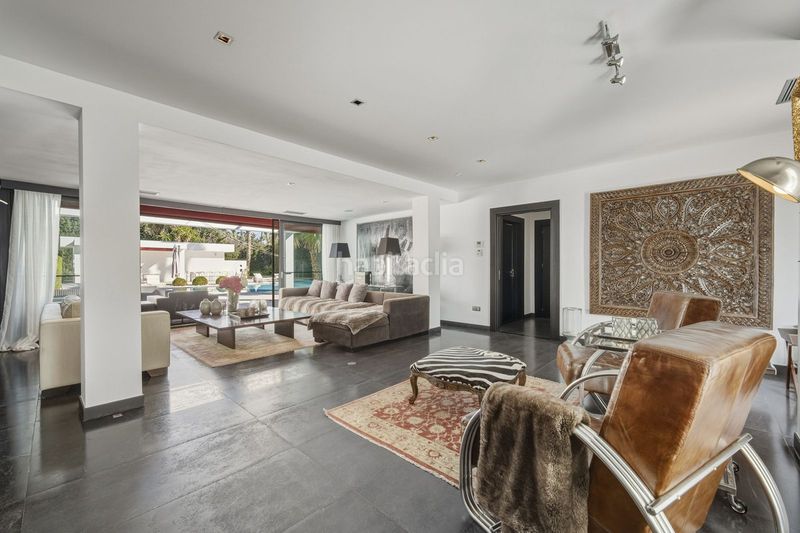 Foto bf267ebe-6940-4a53-8278-3ec0a8446633. Maison jumelée avec parking dans Guadalmina Baja Marbella
