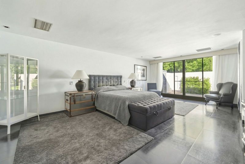 Foto ea61f3f0-174c-43da-b97f-5d7fe94a9e6b. Maison jumelée avec parking dans Guadalmina Baja Marbella