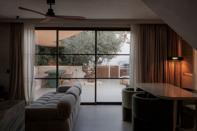 Foto a765f77b-c678-44e3-8186-ee4defd34b00. Casa adossada a Las Brisas Marbella