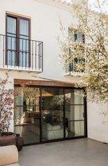 Semi detached house in Las Brisas