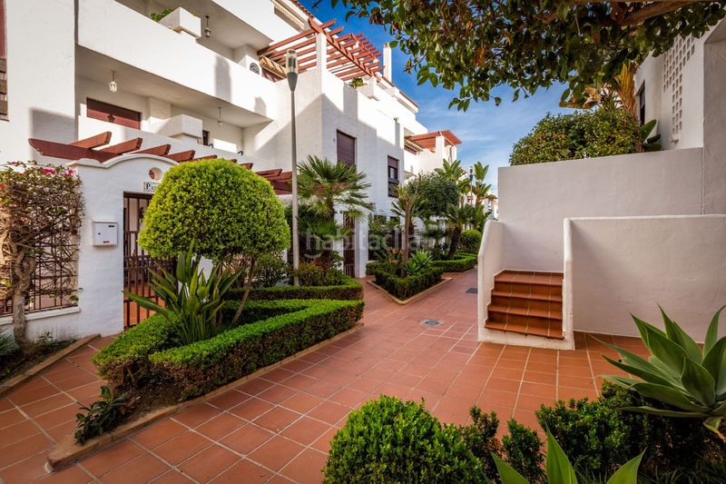 Foto 53cd67f1-cda1-4570-9f2e-0bc48bd711d7. Pis a Las Brisas Marbella