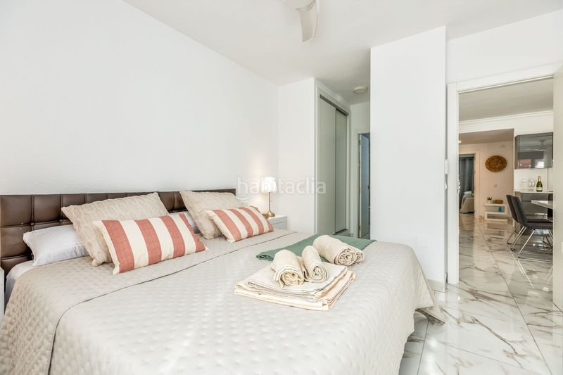Foto 135cc043-40c3-4651-bcdd-fd2c6a11681c. Piso en Las Brisas Marbella