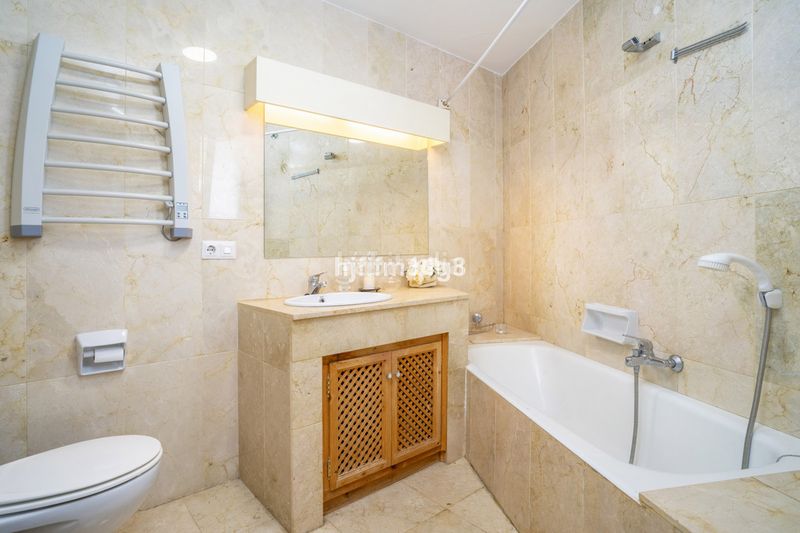 Foto ee773b83-58c9-49cc-9ea0-c689a9a57b26. Piso en Guadalmina Alta Marbella