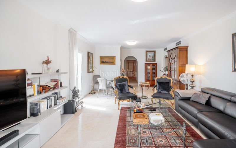 Foto 95ee0503-65f9-4a67-a0e1-549dfe38ce0b. Pis amb aparcament a La Carolina - Guadalpín Marbella