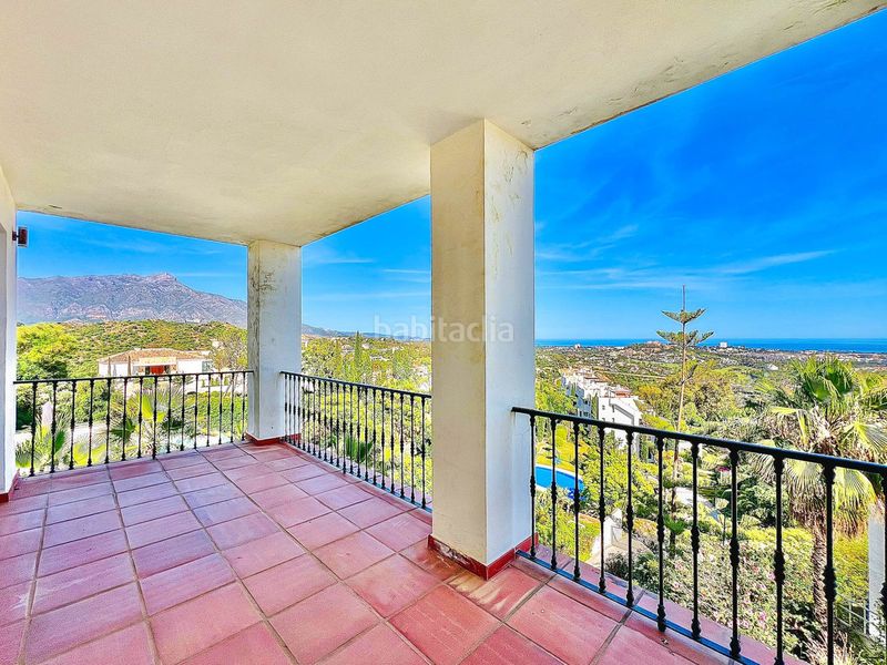 Foto 9fb56c38-5799-47a1-b25f-2d664efbd8ee. Reihenhaus mit parking in La Quinta Benahavís