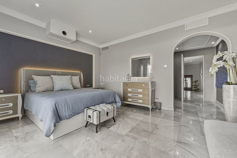 Foto 84292d37-63e4-4045-8123-7227f5f575bf. Casa adossada amb aparcament a Guadalmina Alta Marbella