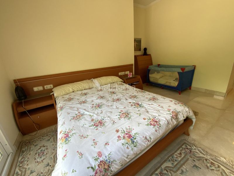 Foto ff89ce7e-d2d1-4097-80b3-bab5c0cdc4d7. Pis a Río Real Marbella