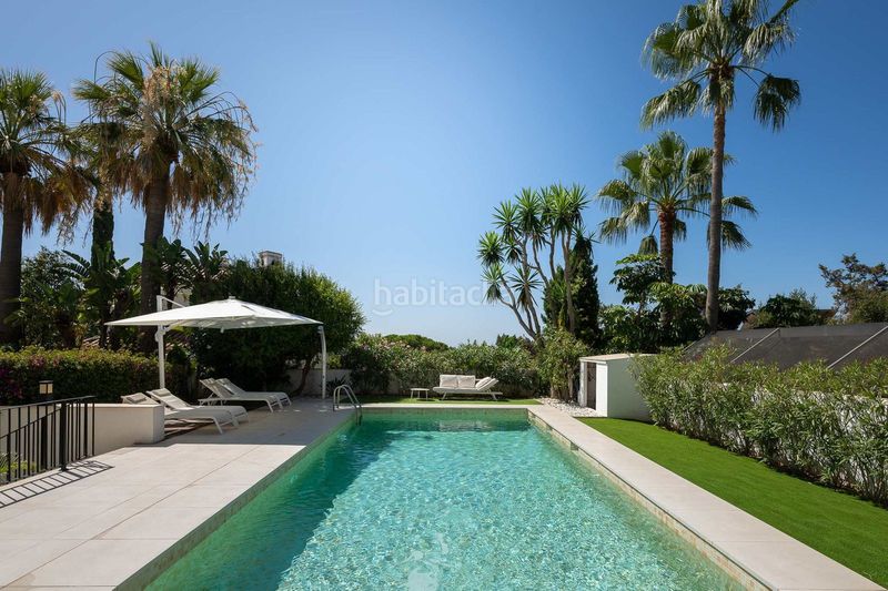 Foto fe26b1e3-54bc-47cd-a644-6f44977ef81f. Casa adossada amb aparcament a Marbesa Marbella