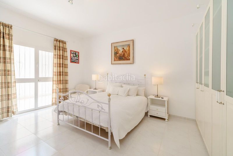 Foto 42c5a9fa-6cd3-464b-9507-40cfcfea8cfe. Casa adosada en Centro Estepona