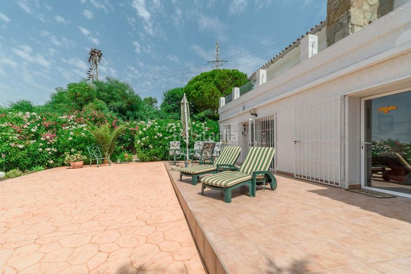 Foto a7a7ab6e-aa81-43ce-a6a2-476f14847bdb. Casa adosada en Centro Estepona