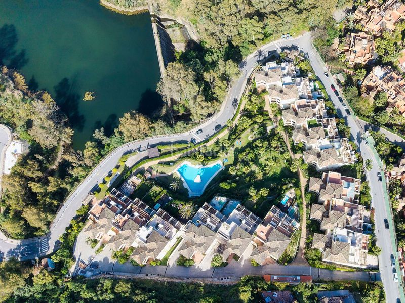 Foto 462507b9-8e05-496d-8f77-bbba7a6374ca. Piso en Las Brisas Marbella