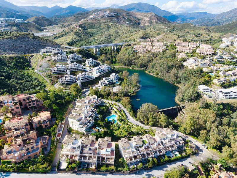 Foto cd99c671-eae0-4af0-a19e-e6f5e9520eaa. Piso en Las Brisas Marbella