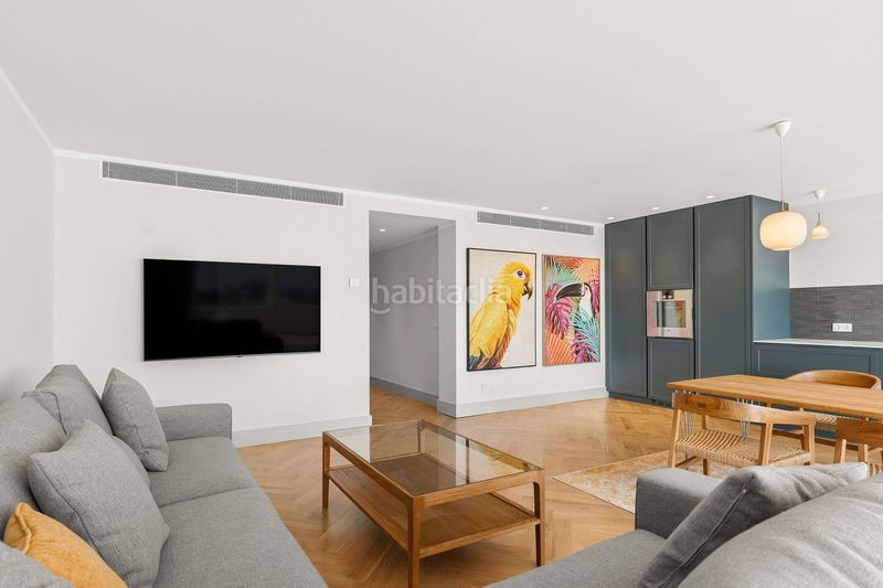 Foto e9dbf630-c84d-4d30-a935-02cef62b22cc. Piso en Las Brisas Marbella