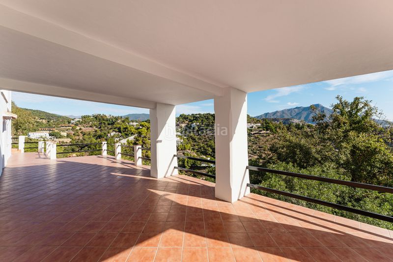 Foto 343ca2ce-dbc1-4735-9924-7b4728344306. Casa adossada a El Madroñal Benahavís
