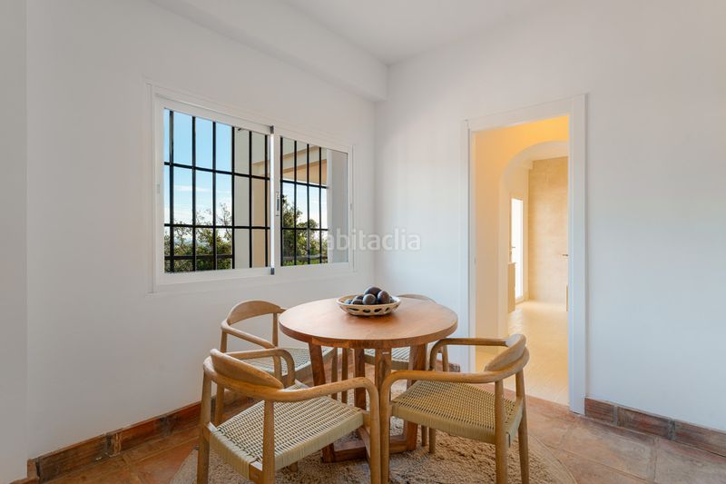 Foto 34a84366-24dd-40fe-a2a2-a61401bdacb0. Casa adossada a El Madroñal Benahavís