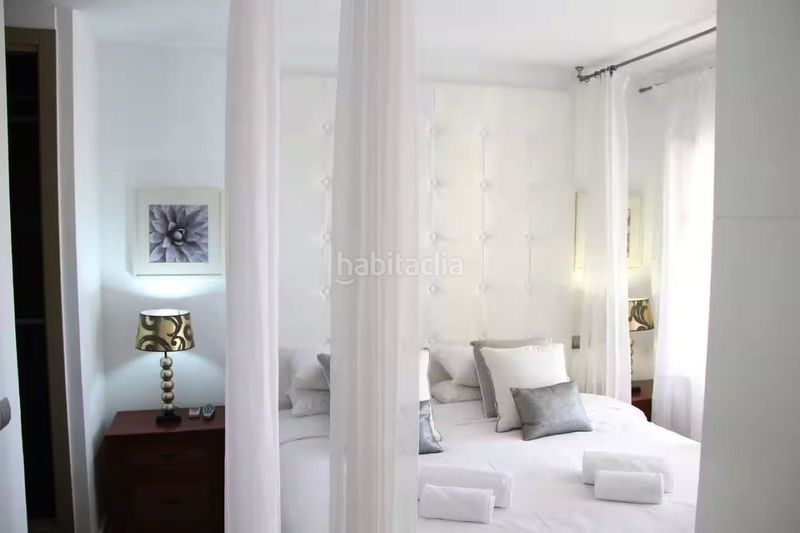 Foto 65d59efd-9464-445c-aacb-d6dda3c8bad1. Casa adosada en Las Brisas Marbella