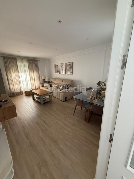 Foto 10ee1648-bc58-4dc0-9229-4f3de54ec9c0. Casa adossada a Núcleo urbano Chiclana de la Frontera