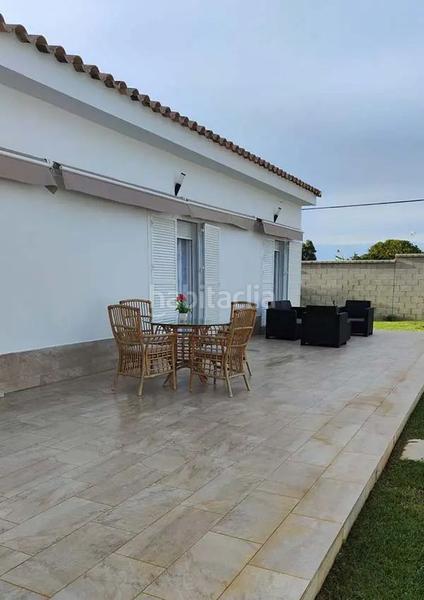 Foto 75bcb5a8-ad1a-4d1b-b27d-387631bd91a2. Casa chalet en el palillejo en Las Lagunas - Campano Chiclana de la Frontera