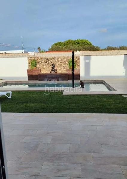 Foto af88b0b3-f650-489e-aa78-29bd4da1c7aa. Casa chalet en el palillejo en Las Lagunas - Campano Chiclana de la Frontera