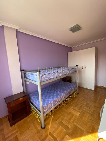 Foto 643429aa-b9f2-451f-8953-e0a77b3500b3. Casa a schiera con parcheggio in Villafría - La Ventilla - Castañares Burgos