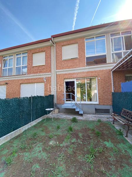 Foto a6c66df1-7cc8-4e3e-bf31-05bd804dc97d. Casa a schiera con parcheggio in Villafría - La Ventilla - Castañares Burgos