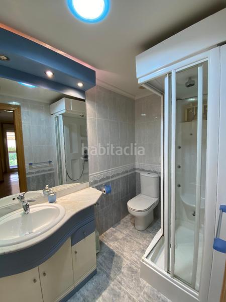 Foto c659a74f-f486-4fb2-b04d-e8b7fe422830. Casa a schiera con parcheggio in Villafría - La Ventilla - Castañares Burgos