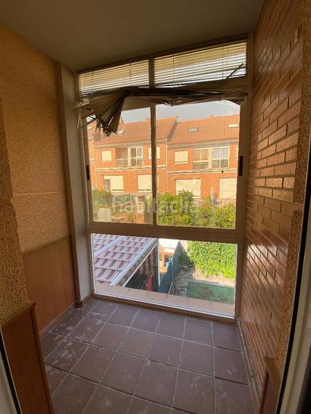 Foto f59a48a0-7bd1-4cc5-9251-05661f3ad10c. Casa adosada en Villafría - La Ventilla - Castañares Burgos