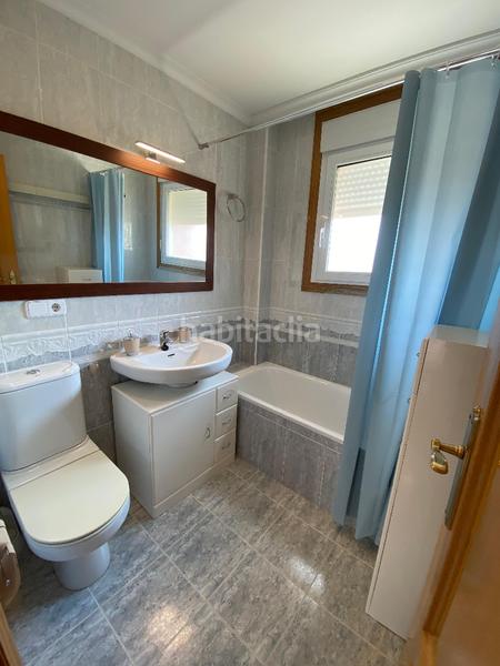 Foto d4049fe0-a7c2-4a75-9e26-a7c86196e629. Casa adossada amb aparcament a Villafría - La Ventilla - Castañares Burgos