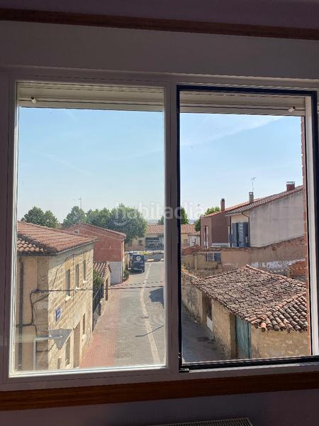 Foto ea41a97b-9935-4b77-ae34-2efdaff81120. Maison jumelée avec parking dans Villafría - La Ventilla - Castañares Burgos