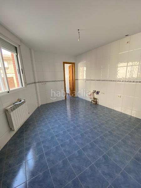 Foto ade22711-7ed9-4c3a-8f19-cb7c4203d248. Casa bifamiliare con parcheggio in Villafría - La Ventilla - Castañares Burgos