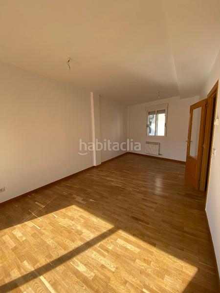 Foto 74a10664-988c-4091-880d-d54f6742089a. Doppelhaus mit parking in Villafría - La Ventilla - Castañares Burgos