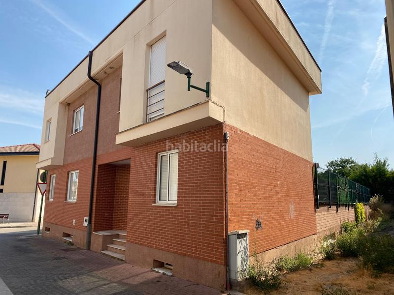 Foto ed855918-bfa7-46da-af6e-168ba607477b. Doppelhaus mit parking in Villafría - La Ventilla - Castañares Burgos