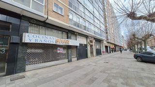 Local Comercial a Avenida de la constitución española 15