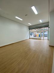 Business premise in Estrada Logroño-Vigo